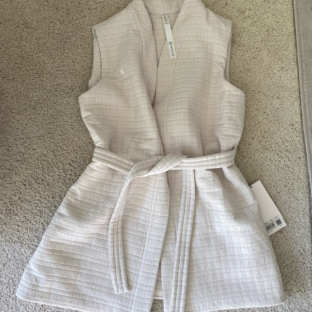 Lululemon vest size 10!